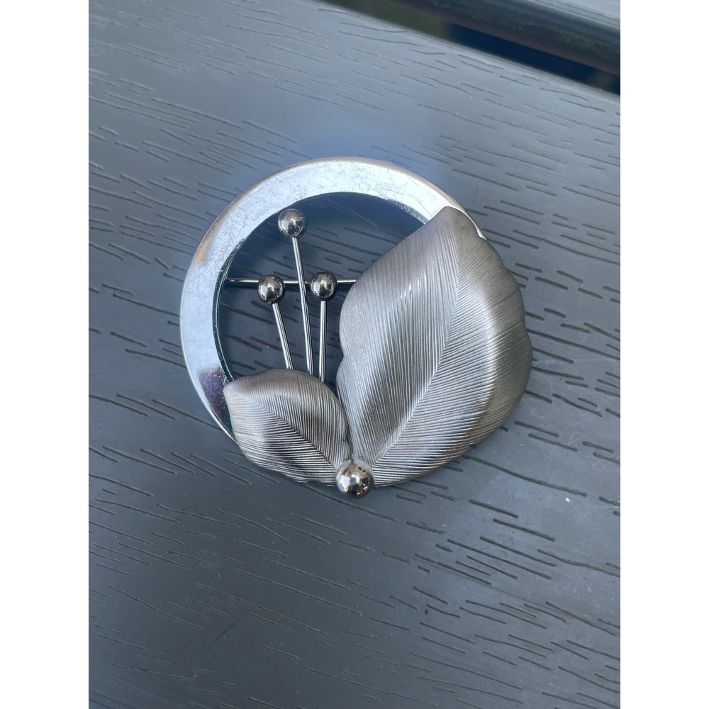 Vintage Emmons Silver Tone Leaf Circle‎ Brooch Pin Mid Century Modern Botanical